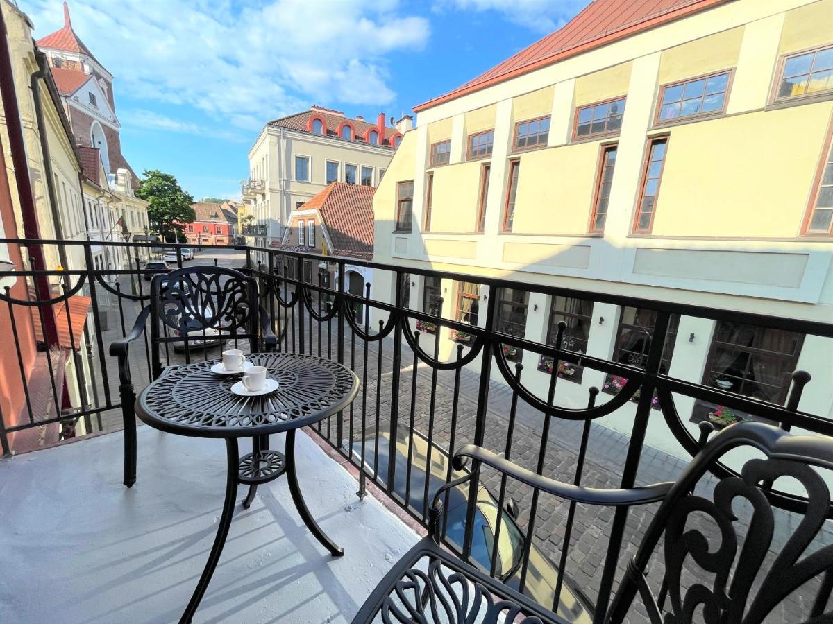 Picturesque Old Town Apartment With Charming Balcony Kaunas Exterior photo